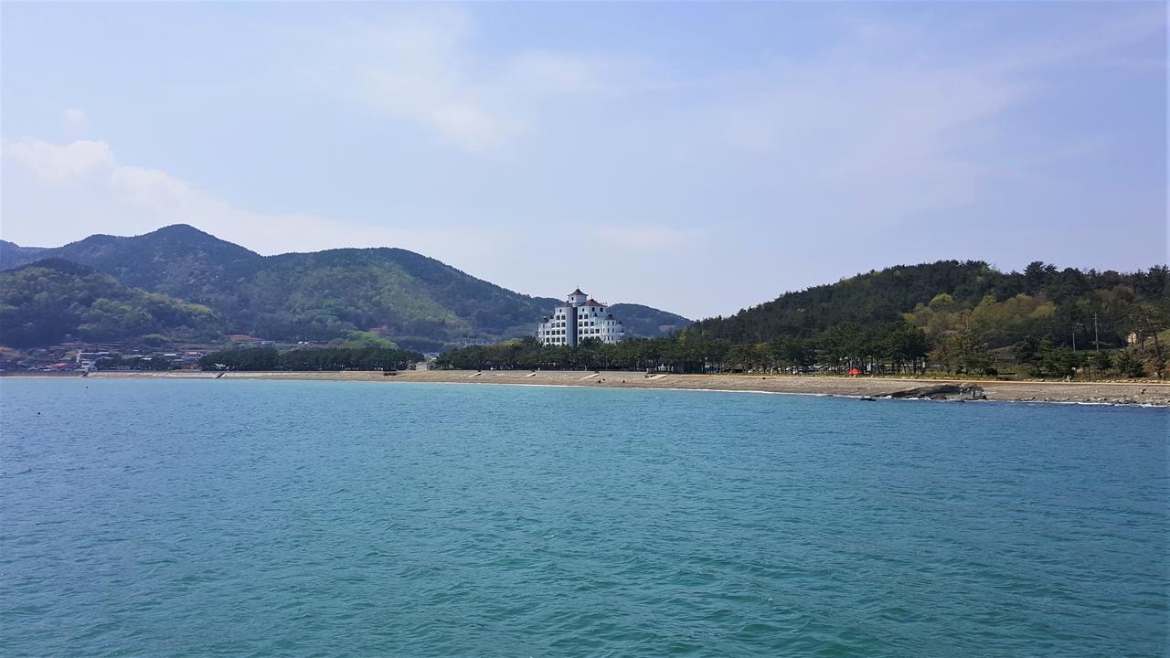 Namhae Beach Hotel Exterior photo